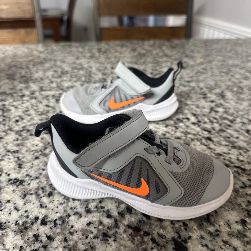 Size 8c Child’s Nike Downshifted